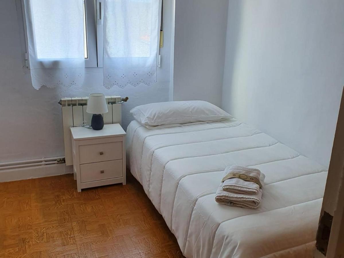 Bonito Apartamento Cerca De Las Playas Сантандер Екстериор снимка